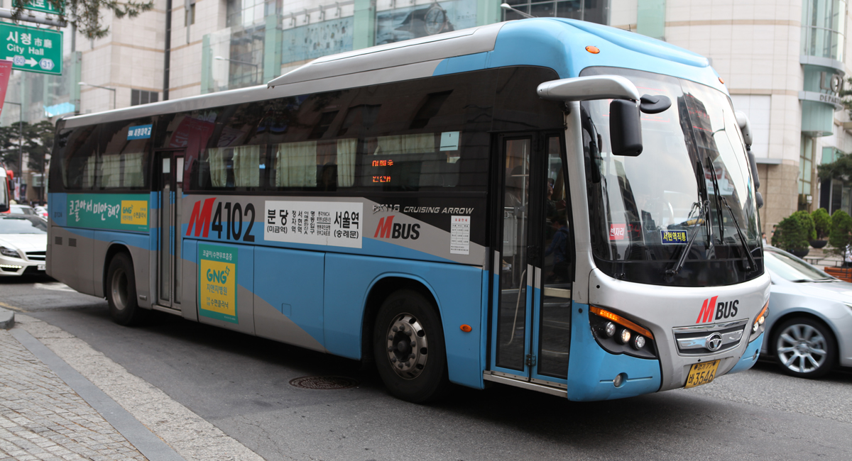 Korean bus