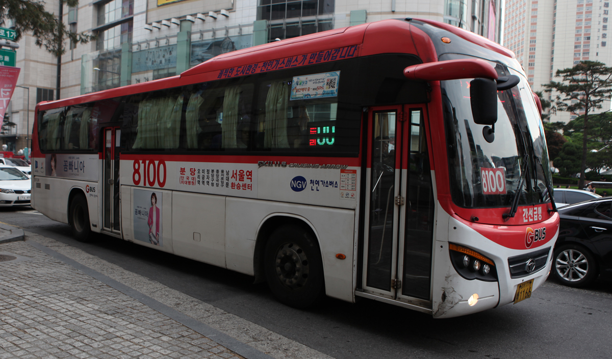 Korean bus