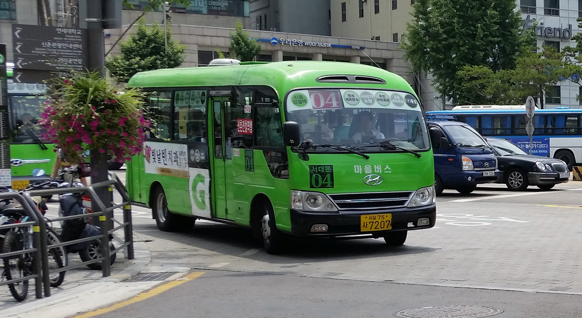 Korean bus